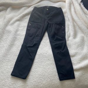 Black (slim) White House back market pants